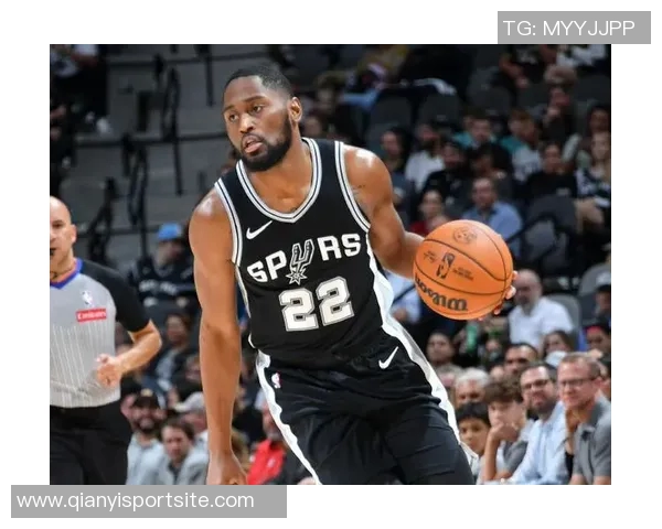 文班强调卡斯尔的潜力只需给予足够空间他便能展翅高飞